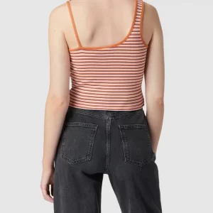 Levi’s® Crop Top Im One-Shoulder-Design – Rostrot 15