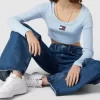 Tommy Jeans Cropped Longsleeve Mit Label-Patch Modell ‘CROP RIB CENTER BADGE’ – Hellblau 17