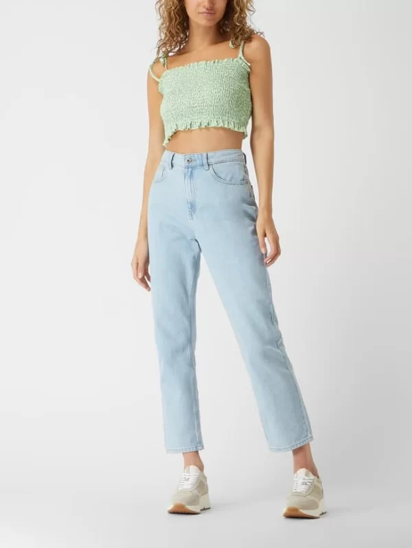 EDITED Crop Top Mit Rüschen Modell ‘Sana’ – Grün 1