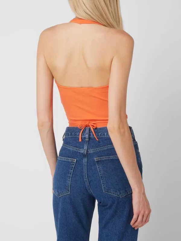 EDITED Crop Top Mit Neckholder Modell ‘Vilma’ – Orange 6