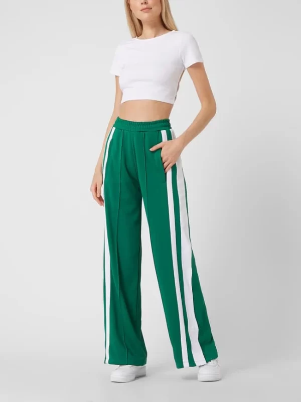 EDITED Crop Top Mit Schnürung Modell ‘Anke’ – Weiß 1