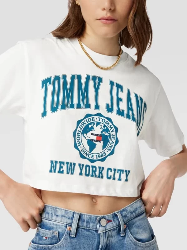 Tommy Jeans Cropped T-Shirt Mit Label-Print Modell ‘SUPER CROP COLLEGE’ – Weiß 4