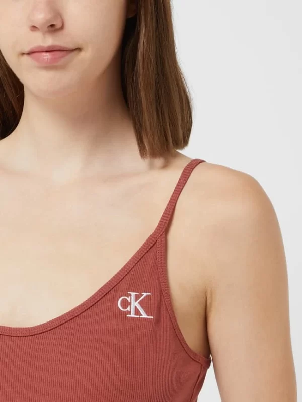 Calvin Klein Jeans Body Mit Logo-Print – Terrakotta 4