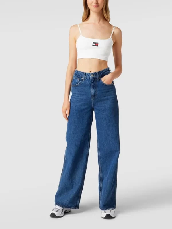 Tommy Jeans Crop Top Mit Label-Patch Modell ‘CROP RIB BADGE’ – Weiß 1