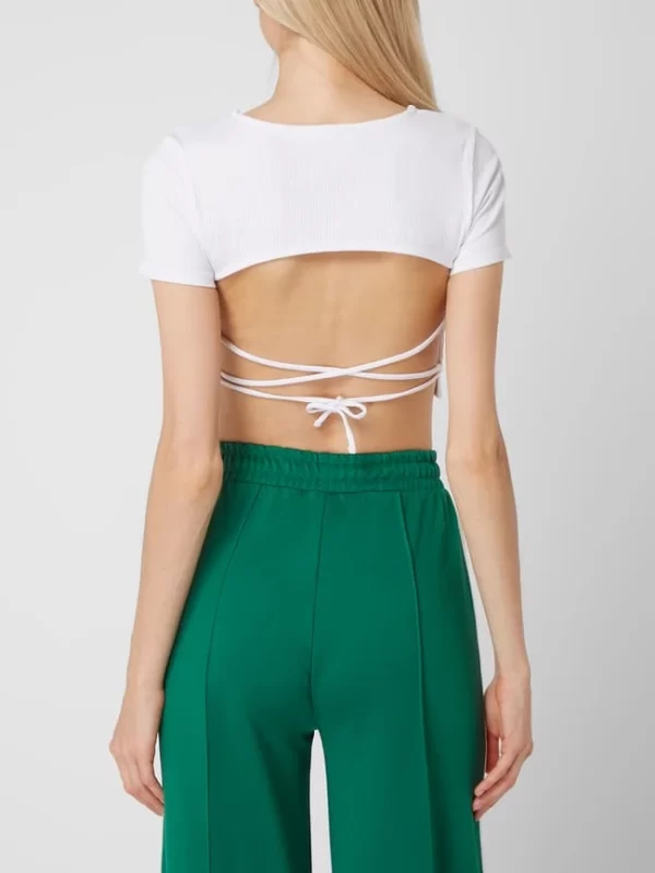 EDITED Crop Top Mit Schnürung Modell ‘Anke’ – Weiß 6